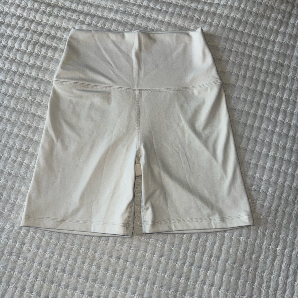 SET Active Cream Bike Shorts